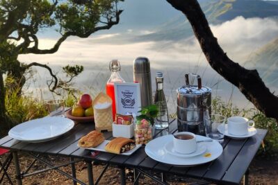 1 Day – Bromo Sunrise Romantic Breakfast // 00.30 – 13.00