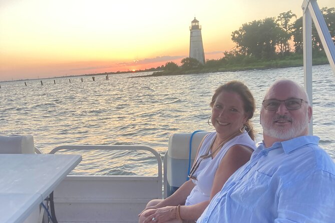 2-Hour Date Night and Sunset Cruise Near New Orleans - Sunset Light and Riverfront Mansions