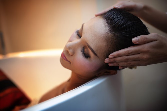 4-Hour Fah Lanna Honeymoon Spa Package for Couples - The private room sets the tone
