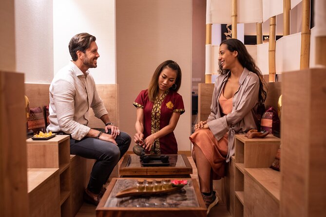 60 min Couple's Massage to Choose and 30 min Floral Bath THAI MASSAGE ALURA - What happens during the 60-minute massage