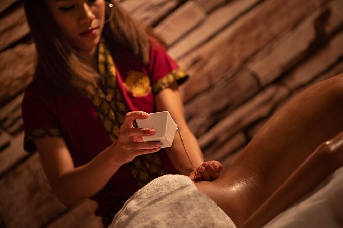 60 min Couple's Massage to Choose and 30 min Floral Bath THAI MASSAGE ALURA - What the strongest praise focuses on