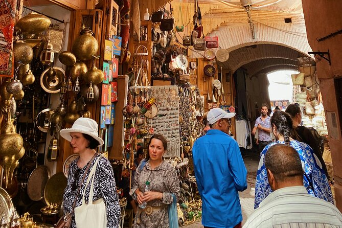 7-Day Romantic Tour in Morocco - What the private guiding adds