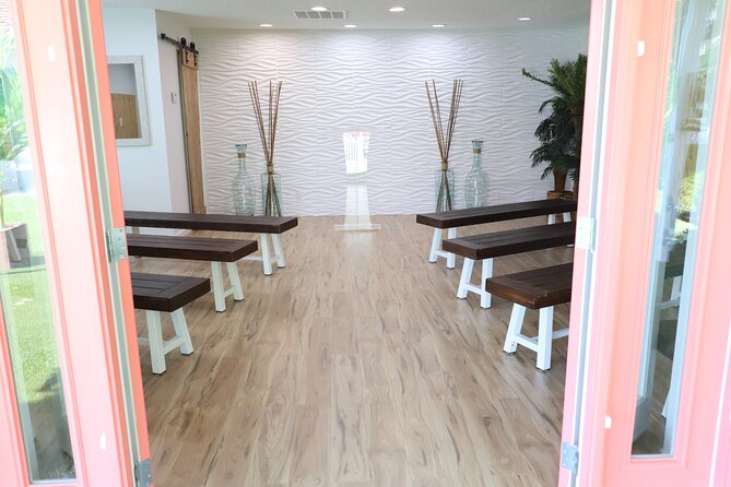 77 Sign & Go Wedding at Hawaiian Wedding Chapel - The Hawaiian theme adds charm, but keep the scale in mind