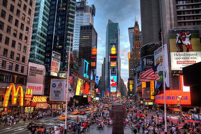 A New York Date Night Personalized Self-Guided App Tour - A ready-made New York evening without a rigid schedule