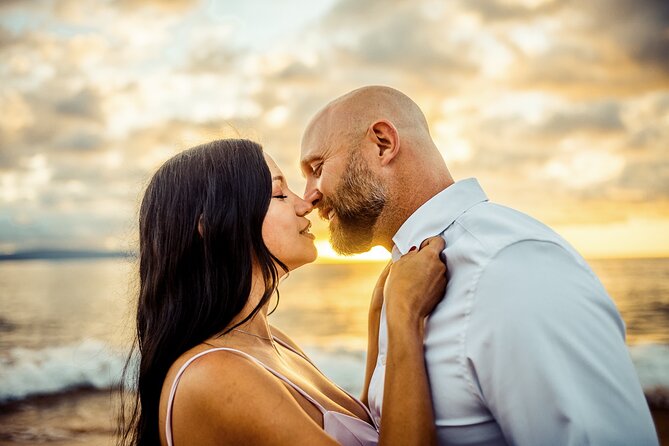 A Romantic Photoshoot for 2 in Maui - Who will get the most from this photoshoot?