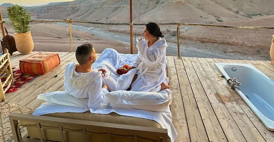 Agafay Desert Moroccan Luxury Wedding Ritual-Full Experience - The henna and tea ceremony