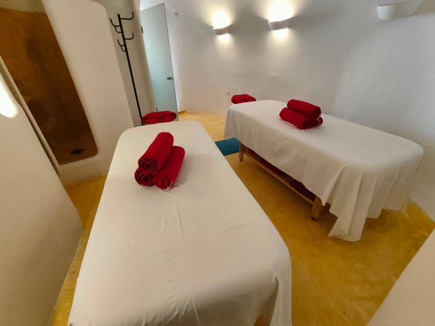 Akrotiri: Aromatherapy Couples Massage - Who should book this experience