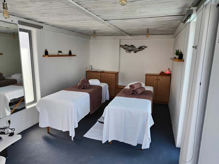 Akrotiri:Departure Day Spa Experience Couples Massage & Pool - Key details before you book
