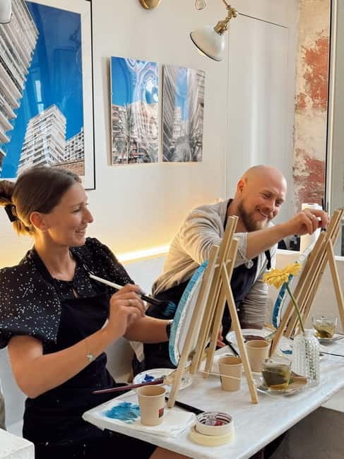 Alicante: Private Art Experience for Couples – Paint & Sip - Who Will Enjoy This Alicante Experience Most