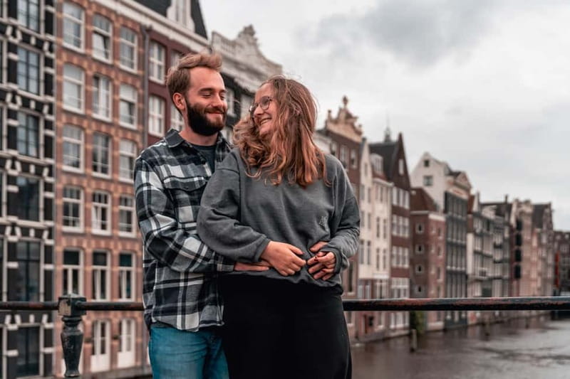 Amsterdam Canals Photoshoot: Private Solo, Family or Couples - Choosing an extra location near Central Station