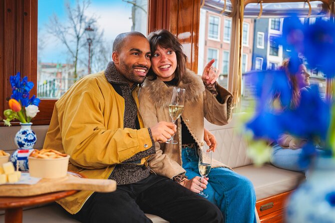 Amsterdam: Romantic Canal Cruise with Optional Bubbles & Bites - What the bubbles and bites option really means