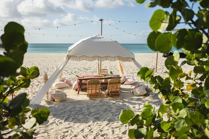 Aruba Eagle Beach Romantic Sunset Picnic in a Luxury Cabana - Key points at a glance