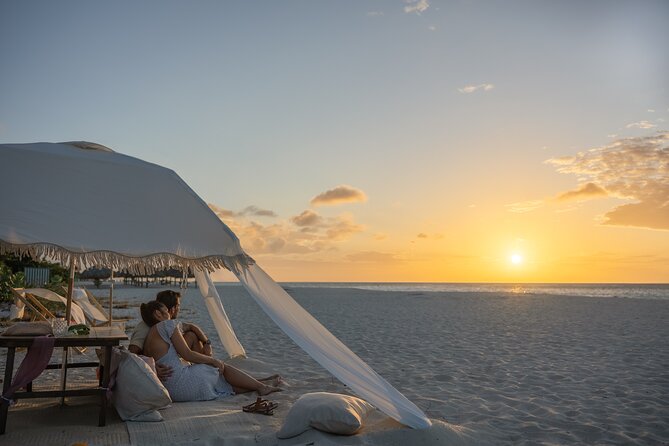 Aruba Eagle Beach Romantic Sunset Picnic in a Luxury Cabana - What happens during the two-hour experience