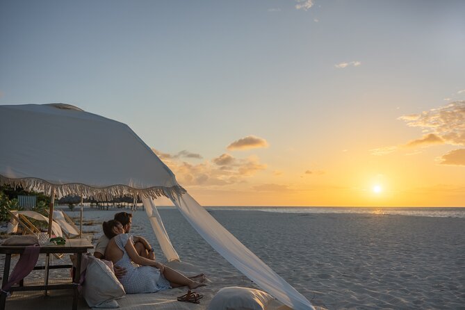 Aruba Romantic Sunset Photoshoot & Beach Picnic in Luxury Cabana - What the $340 price means
