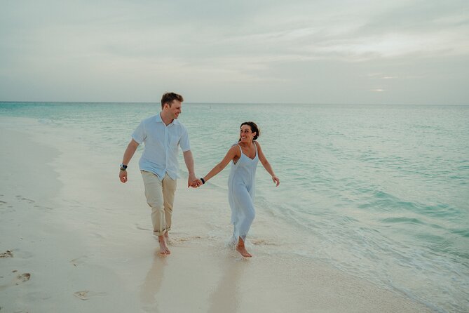 Aruba Romantic Sunset Photoshoot & Beach Picnic in Luxury Cabana - Who will enjoy this most