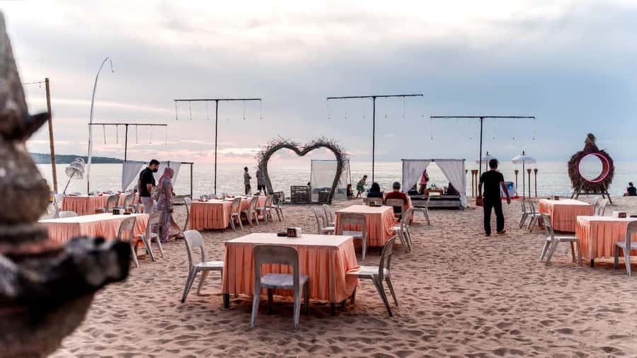 Bali: Jimbaran Bay Romantic Spa and Seafood Sunset Dinner - The Kuta spa sequence, from foot wash to flower bath