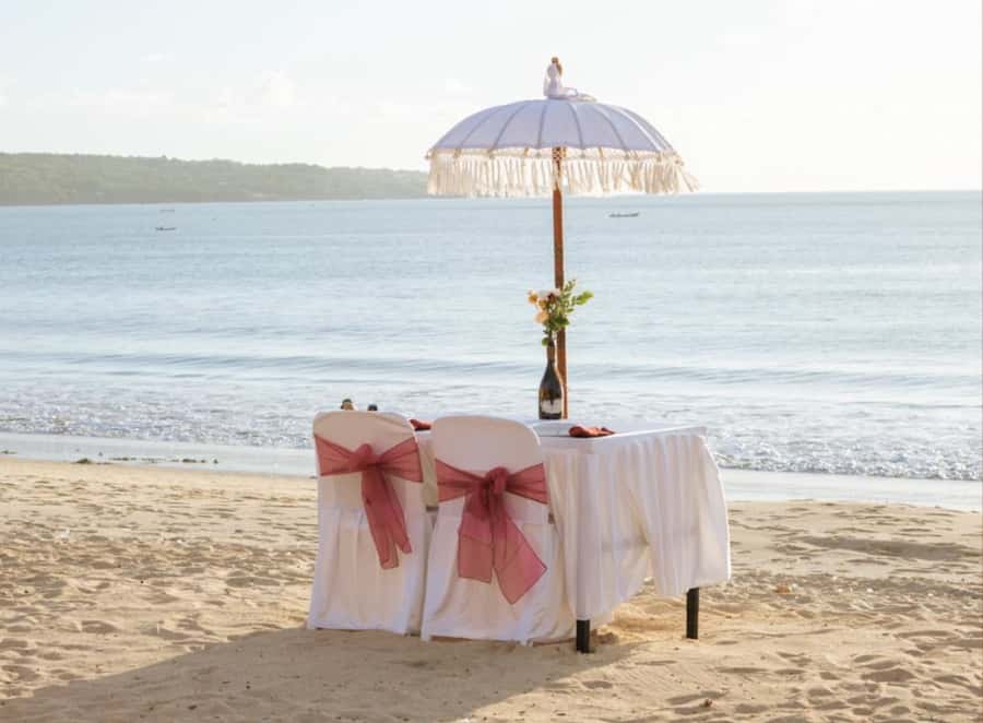 Bali: Jimbaran Seafood Market Tour with Sunset Dinner - Sunset tables on Jimbaran Bay