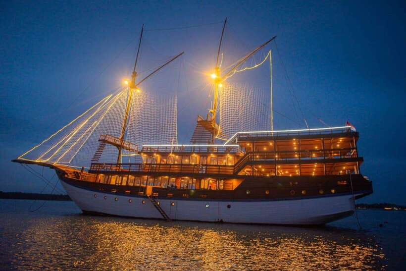 Bali Phinisi Cruise: Sunset Dinner with Live Music & Buffet - What kind of cruise is this?