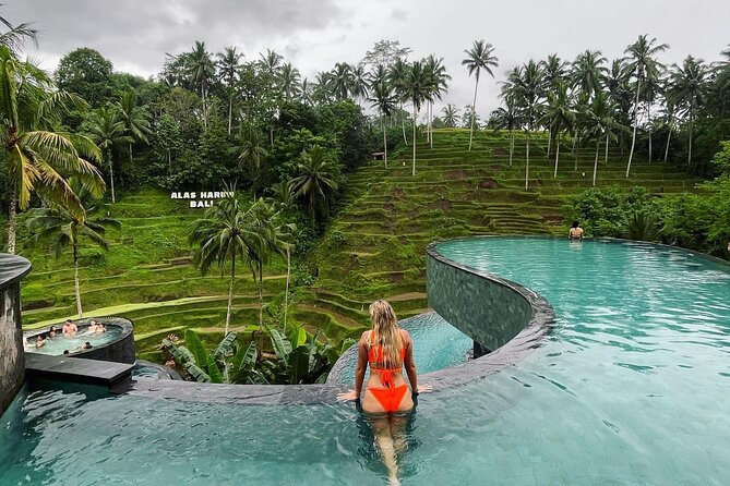 Bali Private Couple Tour – Custom Itinerary - Batuan Temple and the craft villages