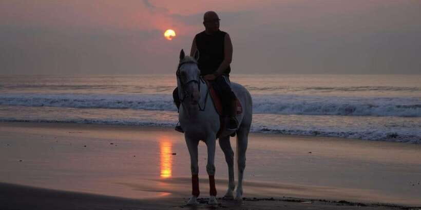 Bali: Romantic Seafood Dinner Jimbaran Beach Include Sunset - What arrives in Package A