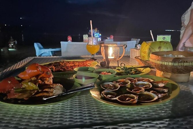 Bali Romantic Seafood Dinner under sunset jimbaran Beach - Who will enjoy this evening most?