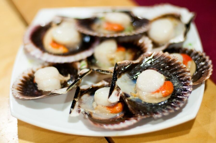 Barcelona Gourmet Food & Wine Tour with Local Expert - What the $135 price really covers