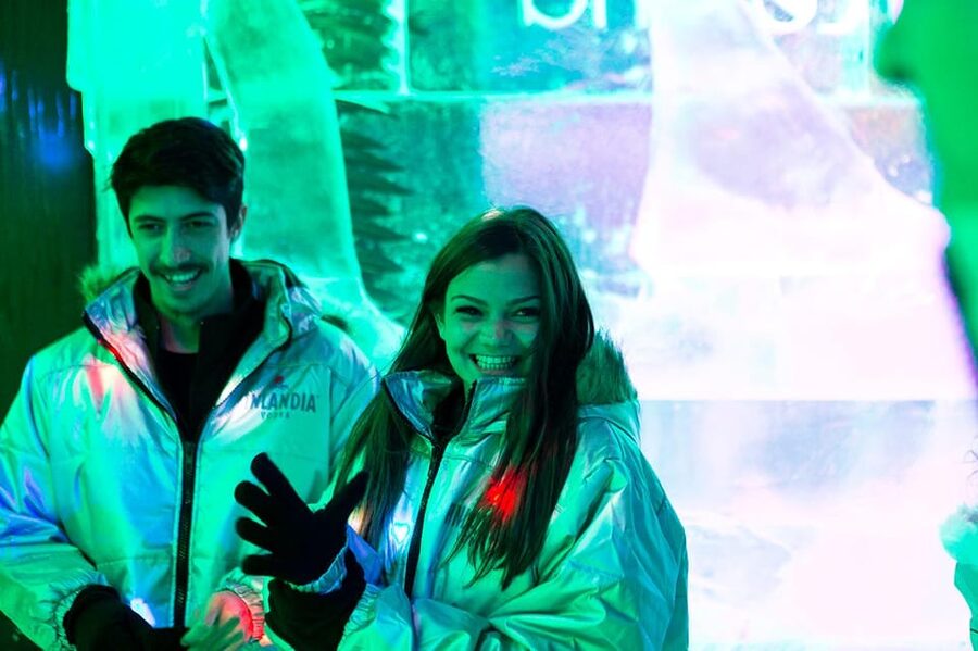 Barcelona: Ice Bar and Terrace Drinks Romantic Package - Who will enjoy this most?