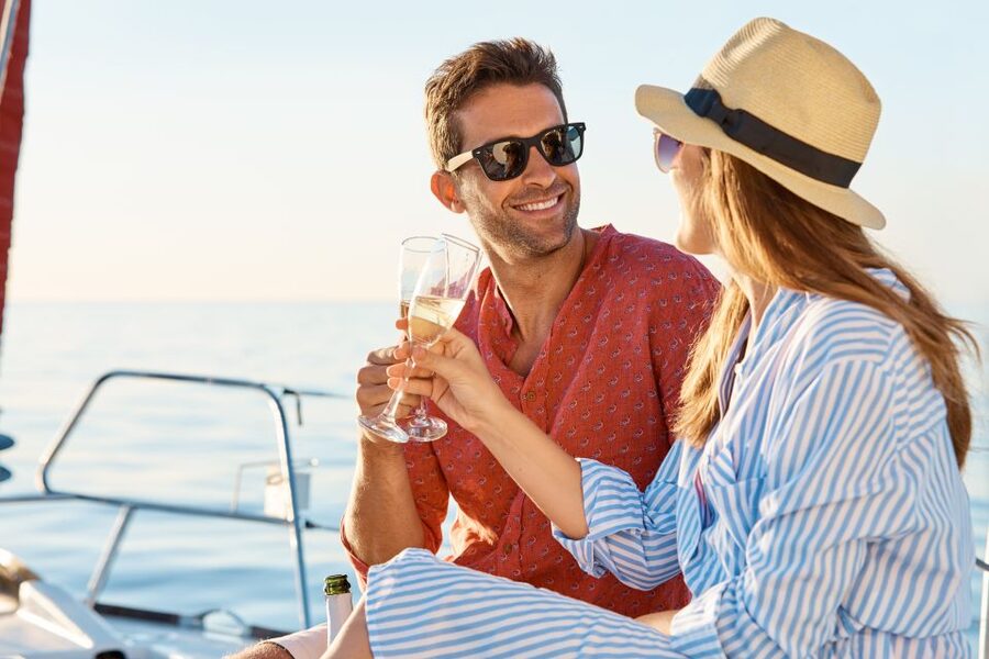 Barcelona: Romantic Private Sailing Tour - Sunset, cava, and the romantic appeal