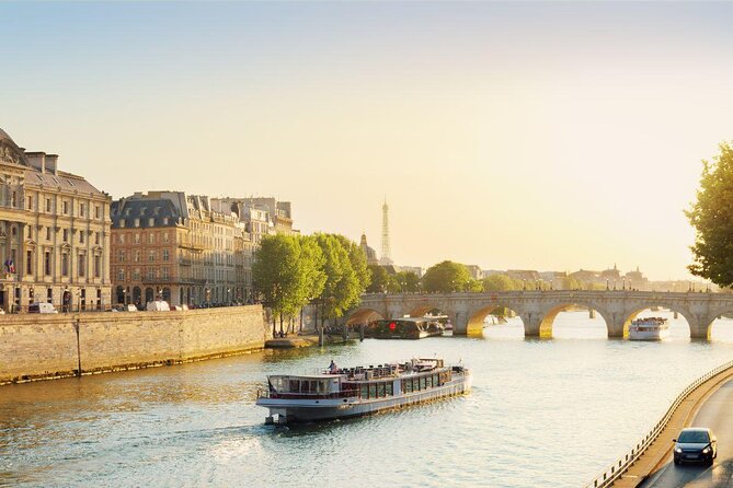 Bateaux Mouches Special Marriage Proposal Dinner Cruise in Paris - Key points at a glance