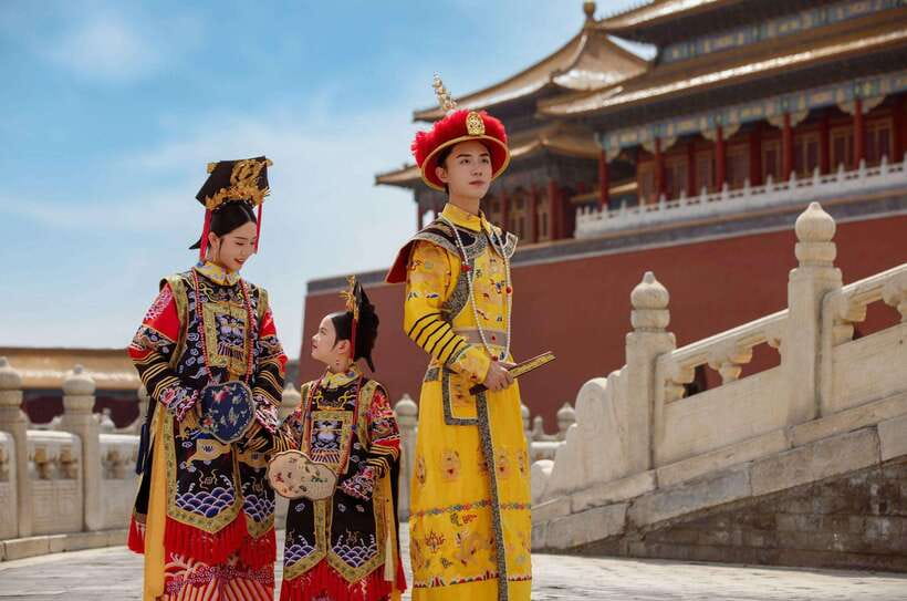 Beijing: Hanfu Experience & Photo Shoot – Family & Couples - Professional makeup and styling take about 90 minutes