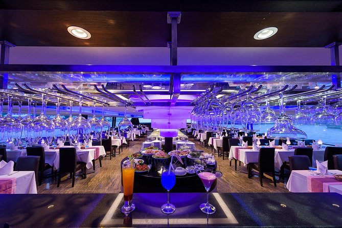 BKK ChaoPhraya Romantic Cruise Dinner Cruise &Transfer(optional) - What the three-hour cruise includes