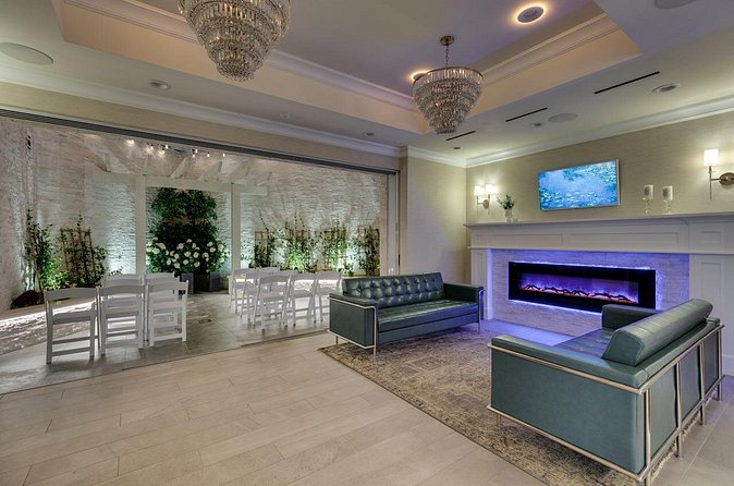 Bliss Chapel Elvis Weddings & Vow Renewal - The real cost of a $469 ceremony