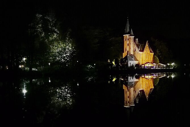 BRYGGJA ROMANTICA - 3 Hour Romantic Tour in Bruges - From Staminee De Garre to the smallest street in Bruges