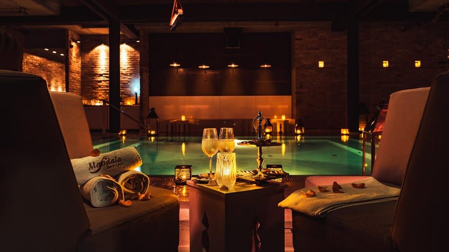 Budapest: Couple Holistic Swedish Massage with Jacuzzi Time - Should you book the Mandala couples spa package?