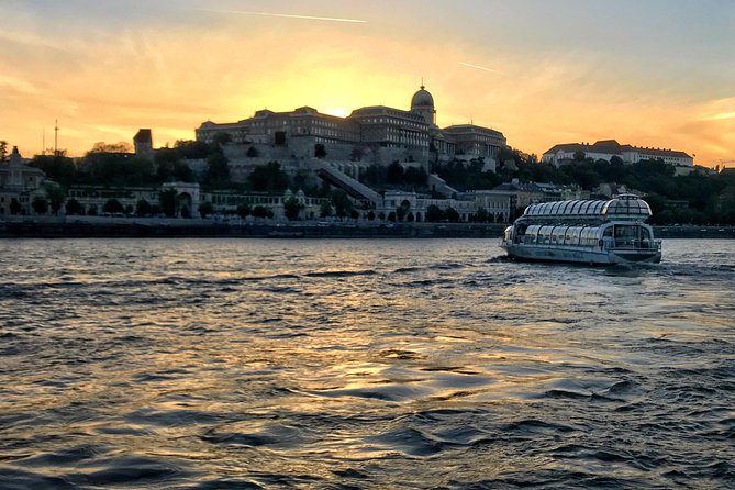 Budapest Danube River Candlelit Dinner Cruise with Live Music - What the cruise route gives you at each stage