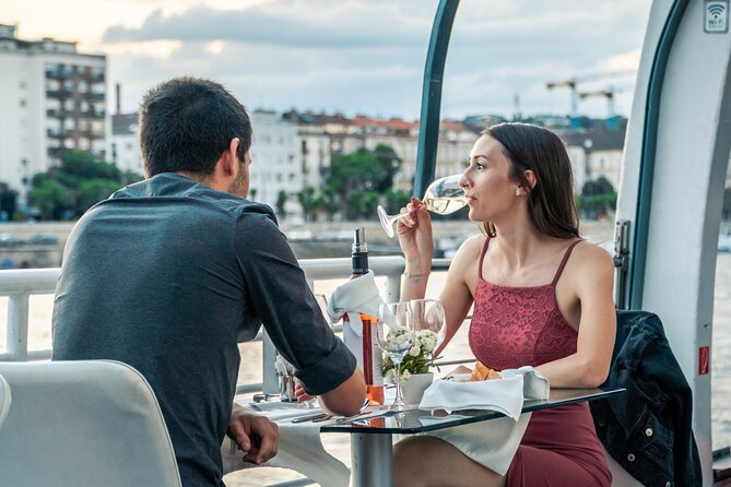 Budapest Danube River Candlelit Dinner Cruise with Live Music - Live music that supports the mood