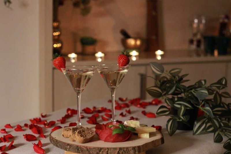 BUDAPEST, Day Spa : Couples Massage with Roses Bubble Bath - Tea after the treatment