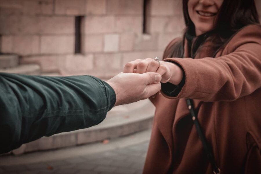 Budapest: Proposal Photos at enchanting Fisherman's Bastion - What Attilas photography style means for you