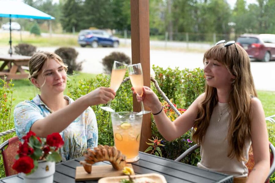 Buzz + Bites! Lunch for Two in East Kelowna - What the Price Includes for Two