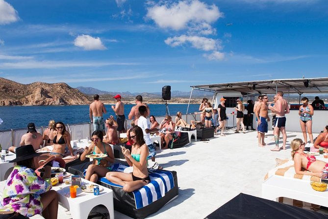 Cabo San Lucas Sunset Dinner Cruise with Open Bar - Who will have the best time