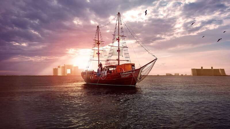 Cancun: Columbus The Romantic Dinner Cruise - Dinner choices and what to expect on the plate