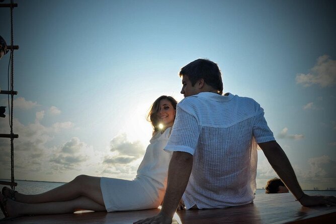 Cancun Romantic Lobster Dinner at Lagoon (sunset and night) - What the national open bar includes for your evening
