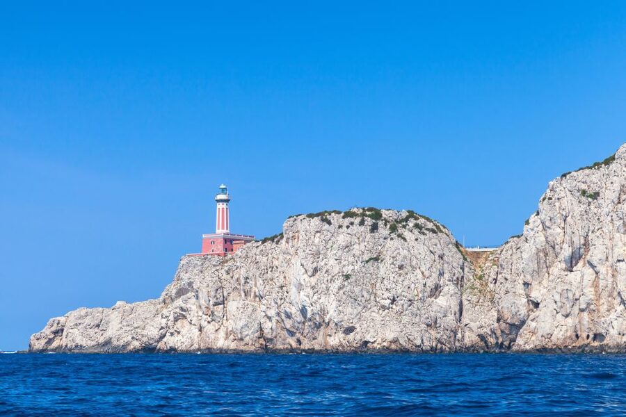 Capri: Private Island Boat Tour for Couples - Comfort, supplies, and small practical limits