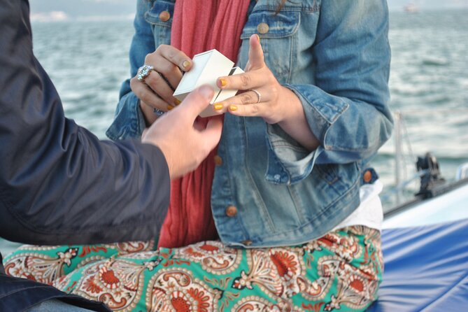 Cascais Romantic Luxury Private 2h Cruise with sparkling wine - Who will enjoy this cruise most