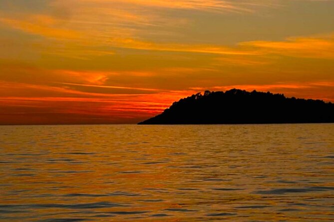 Cavtat Sunset Escape Romantic Cruise and Free Flowing Drinks - Is $21.60 a good value?
