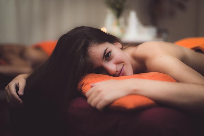 Couple Massage: 1 hour - Choosing between relaxing and decontracting