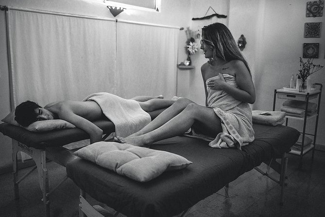 Couple Massage 80 minutes - A smart recovery stop after Granada’s hills