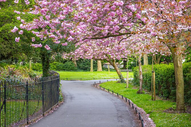Cupid’s Trail: Romantic Puzzle Quest in Dublin - A city quest rather than a traditional walking tour