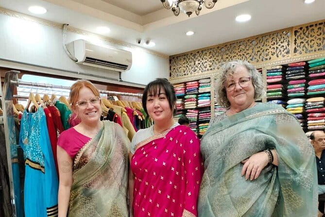 Delhi : Wedding Shopping Tour with Female Guide - Chandni Chowk: two hours in Delhi’s wedding market