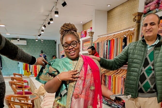 Delhi : Wedding Shopping Tour with Female Guide - INA Market: a short stop with a different purpose